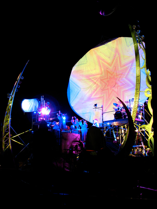 Illustration for article titled Sci-Fi Rock Opera is Music to Alien Ears